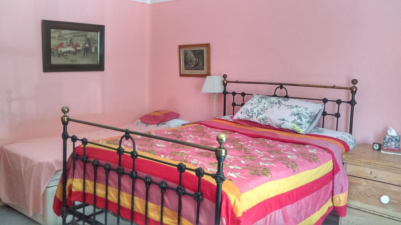 Orchard Pond Bed & Breakfast 达克斯福德 外观 照片